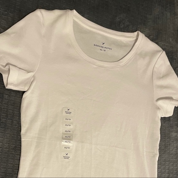 White T-shirt - Picture 2 of 11